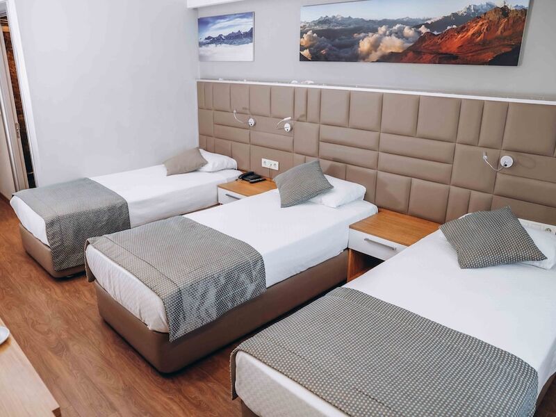 Hakcan Hotel