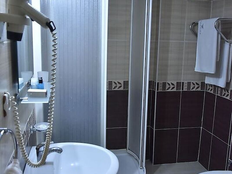 Gold City Hotel