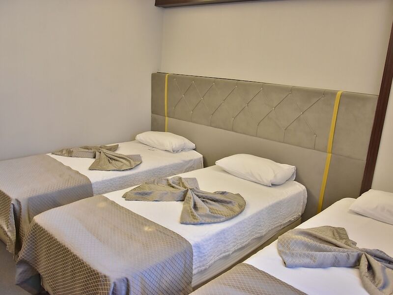 Gold City Hotel
