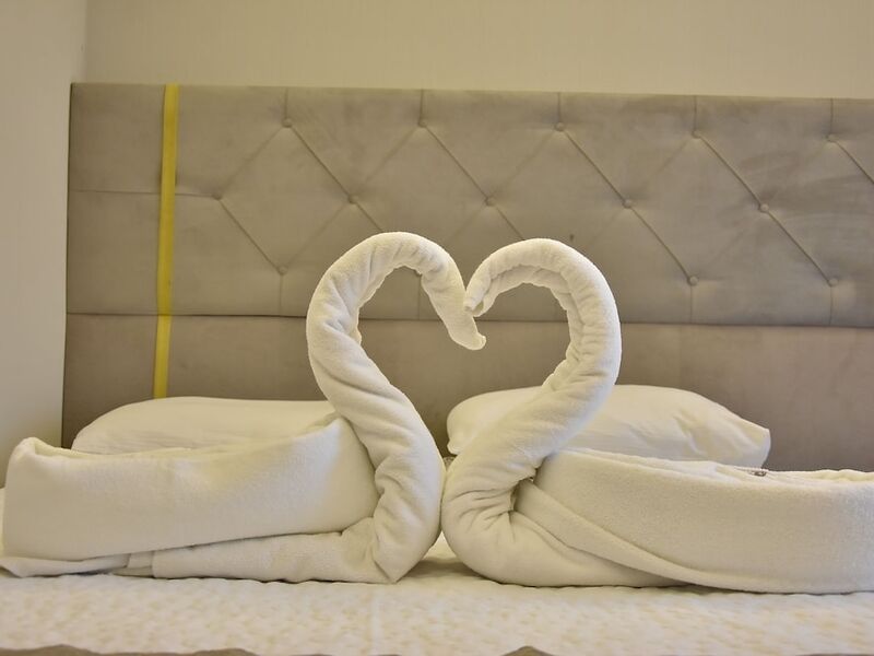 Gold City Hotel