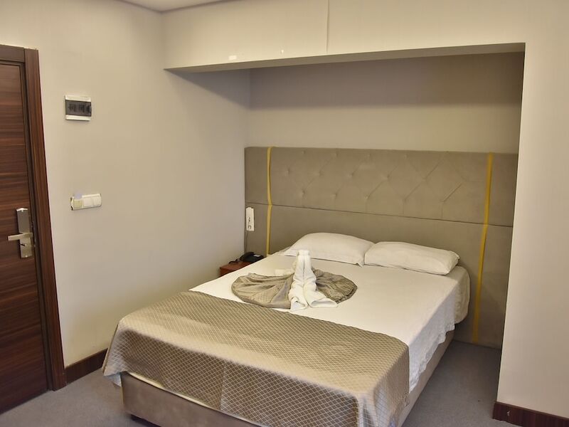 Gold City Hotel