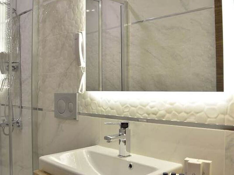 Guler Park Hotel
