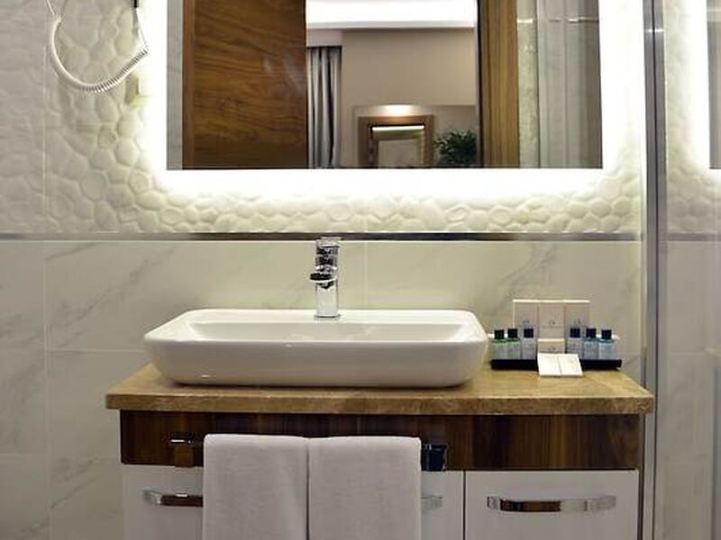 Guler Park Hotel