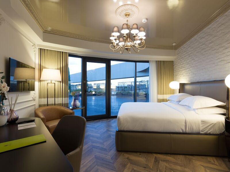 DoubleTree by Hilton Hotel Izmir Airport