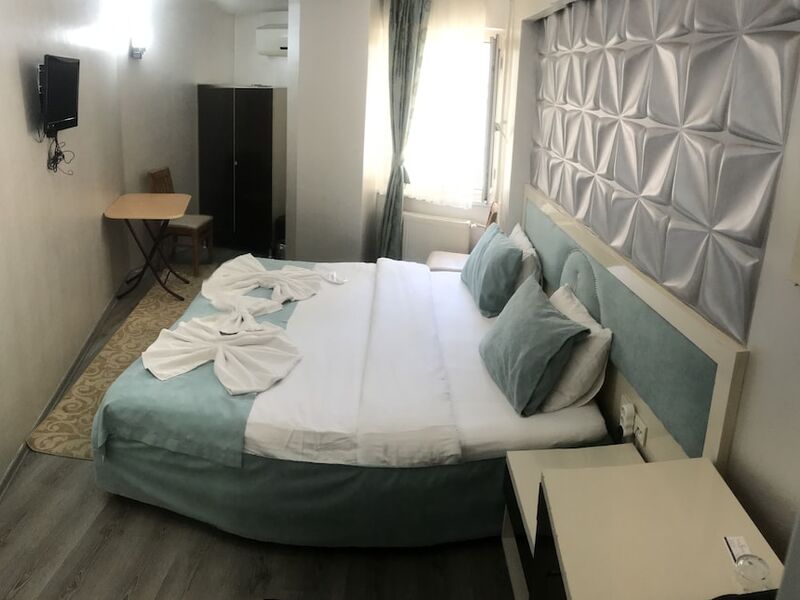Grand Heykel Hotel