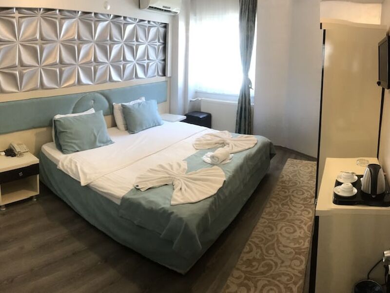Grand Heykel Hotel