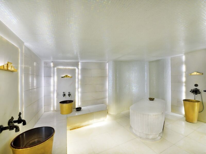 Tiara Thermal & Spa Hotel