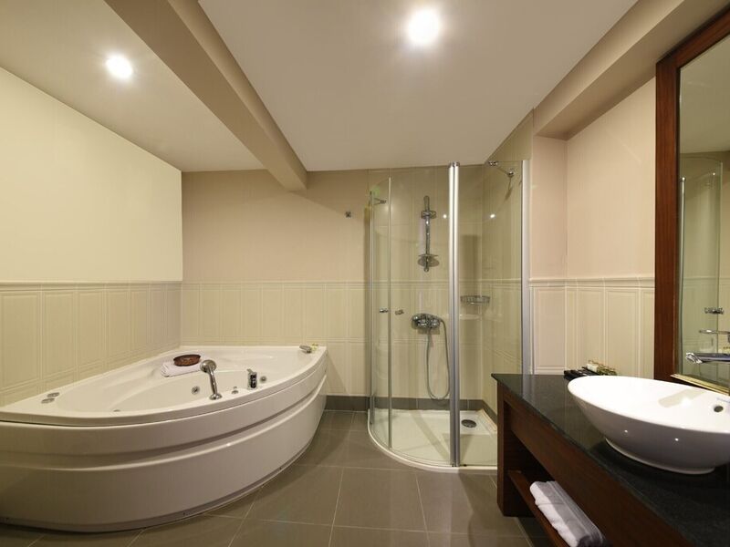 Tiara Thermal & Spa Hotel