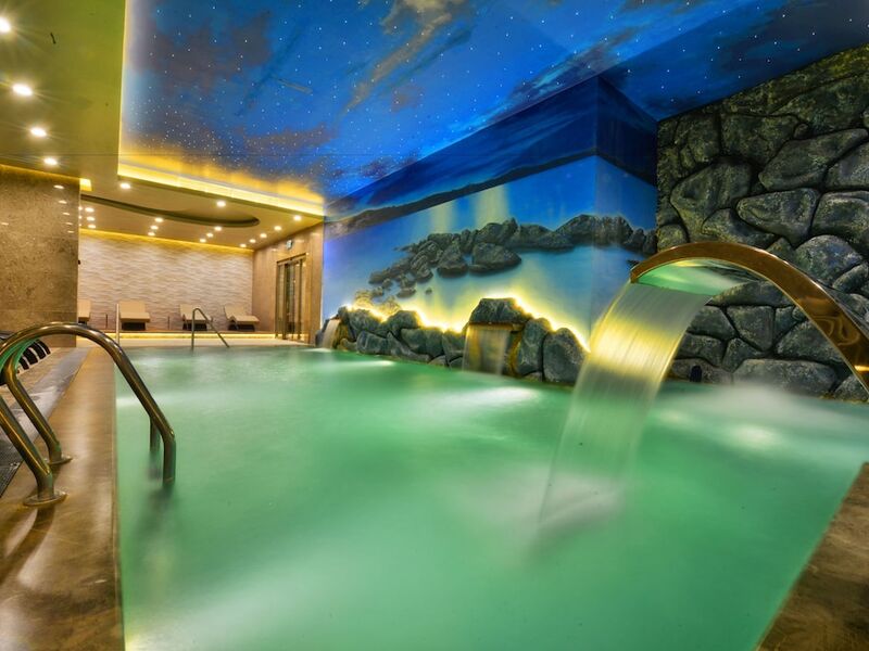 Marigold Thermal Spa Hotel