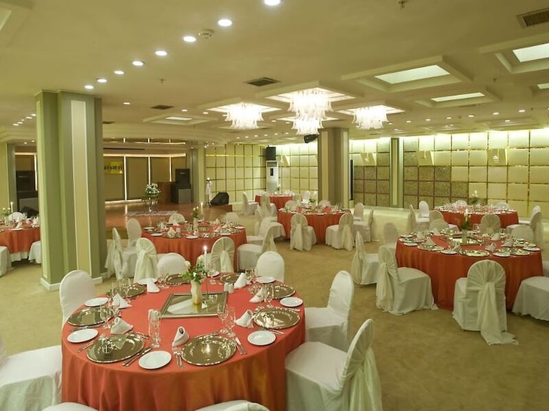 Kervansaray Thermal-Convention Center & Spa