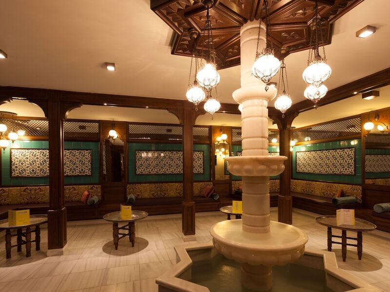 Kervansaray Thermal-Convention Center & Spa