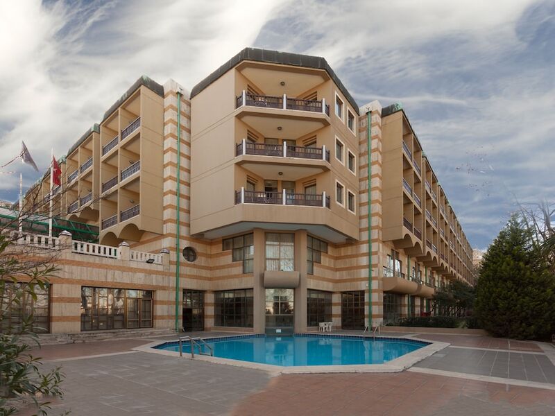 Kervansaray Thermal-Convention Center & Spa