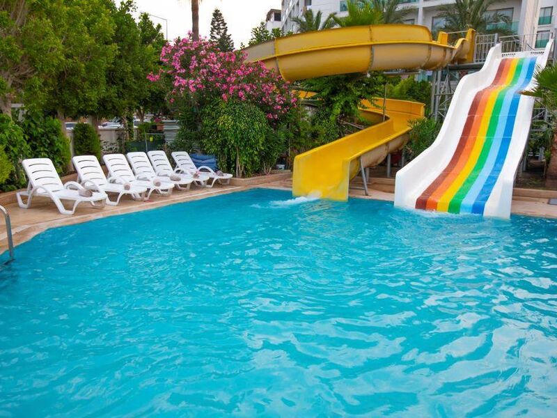 Club Hotel Falcon