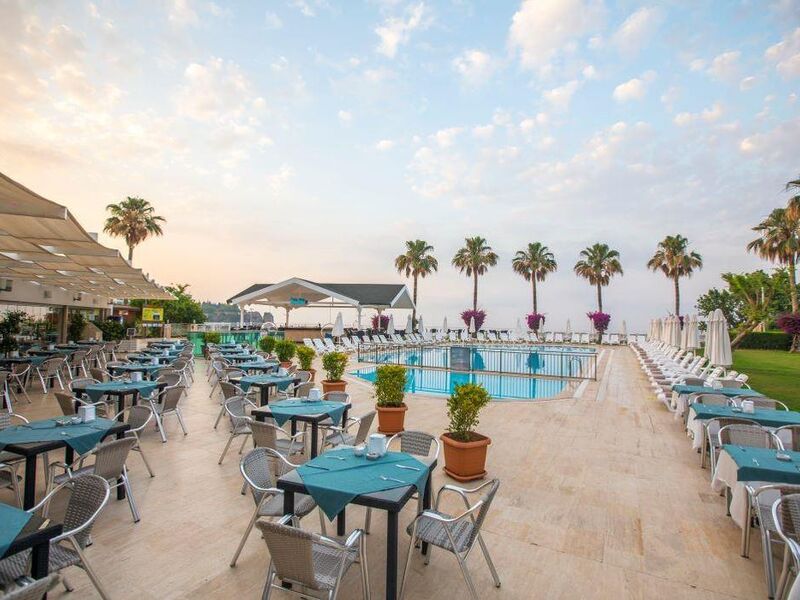 Club Hotel Falcon