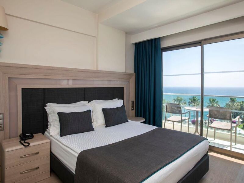Club Hotel Falcon