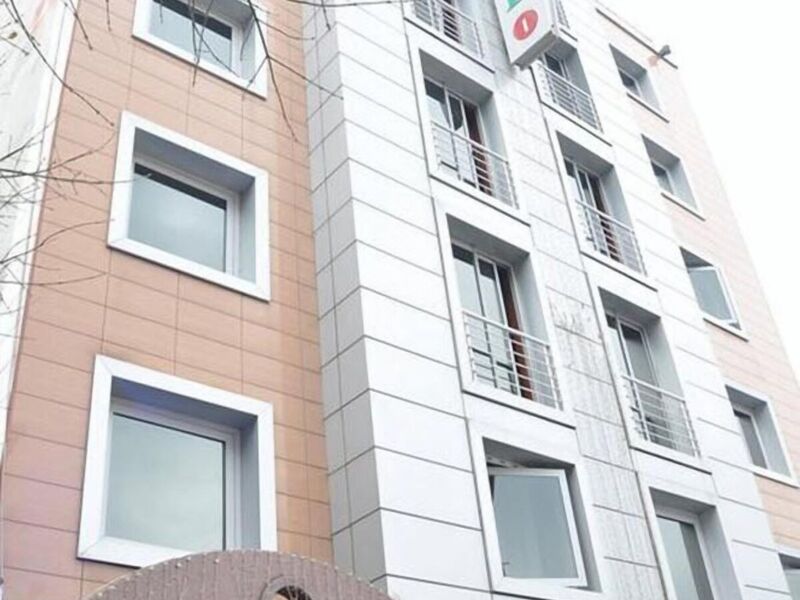 Gold Heykel Hotel
