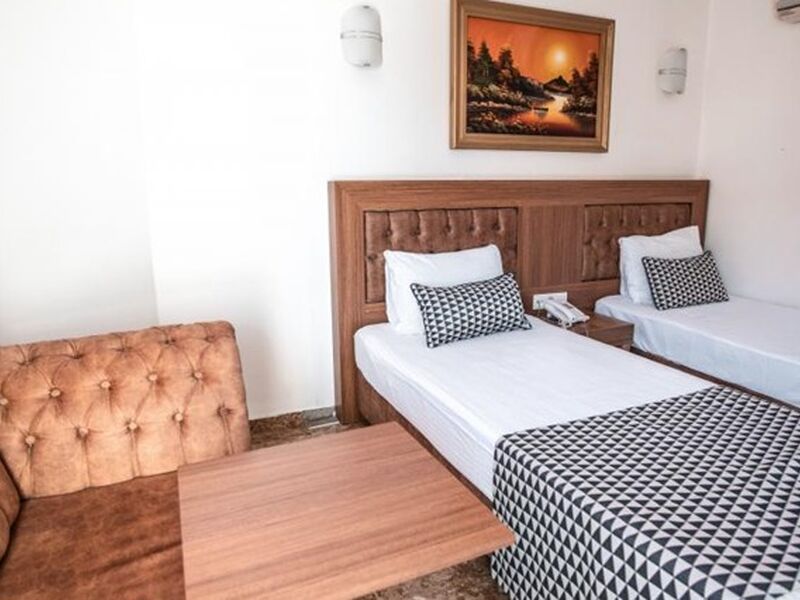 Kristal Beach Hotel