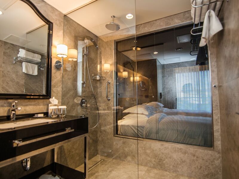 DoubleTree by Hilton Hotel Izmir Airport