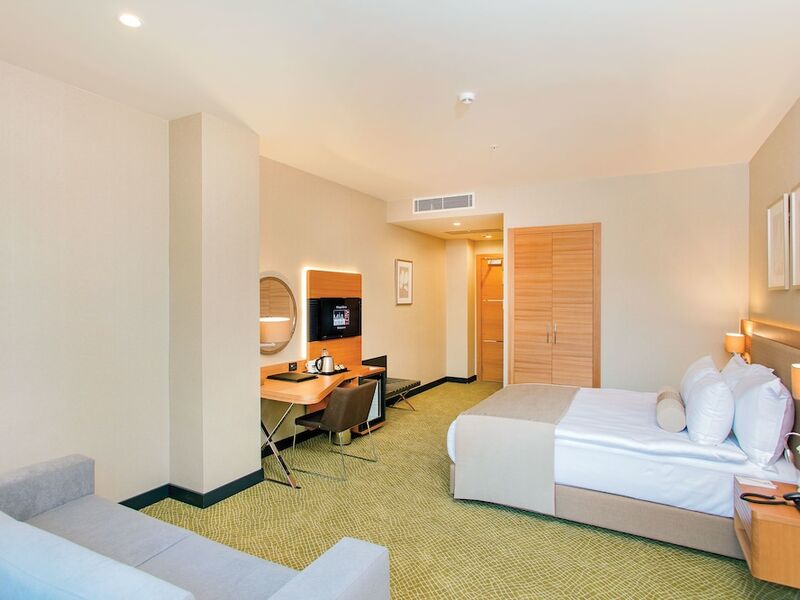 Mia City Hotel