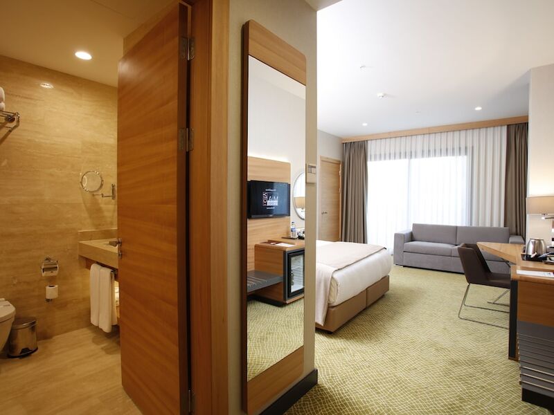 Mia City Hotel