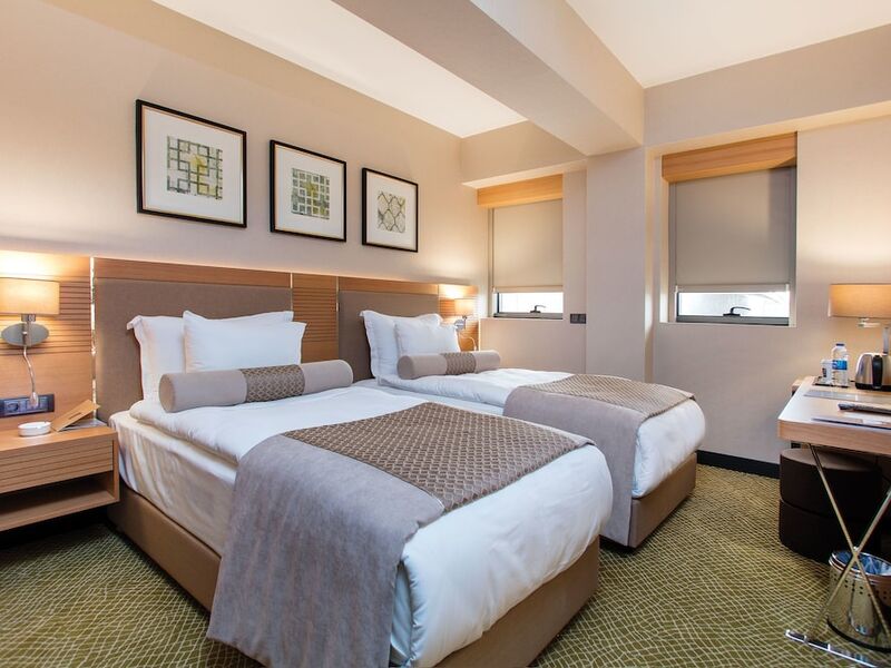 Mia City Hotel