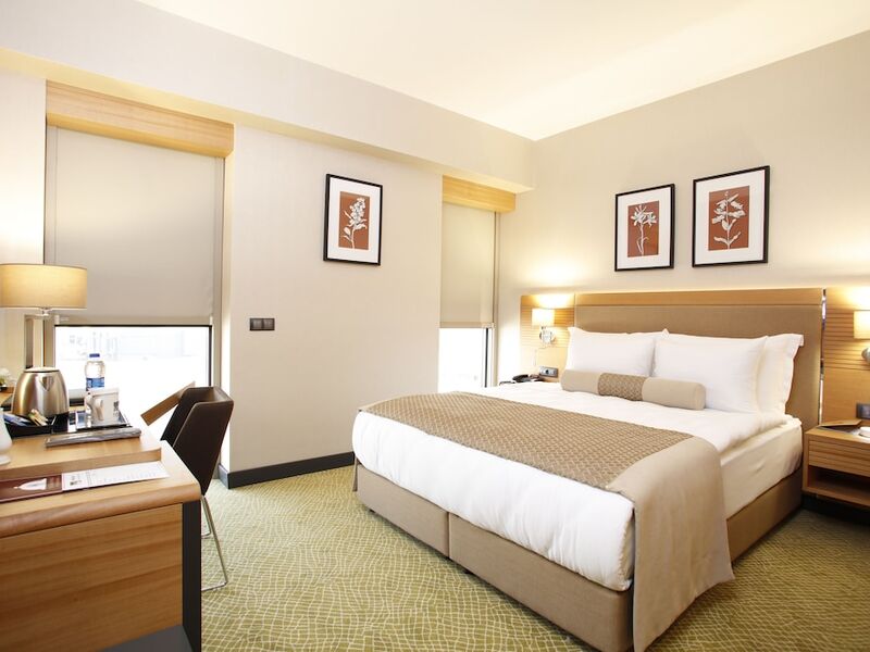 Mia City Hotel