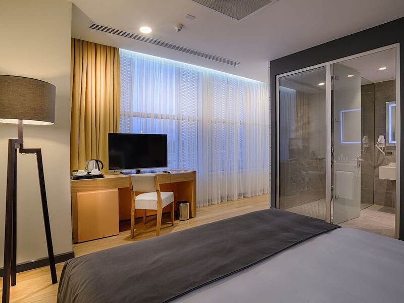 Tav Airport Hotel Izmir
