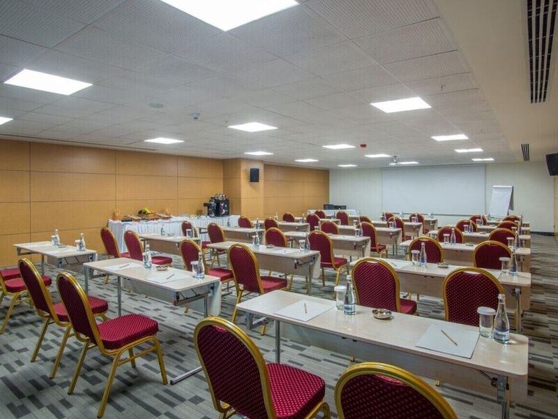 Tav Airport Hotel Izmir