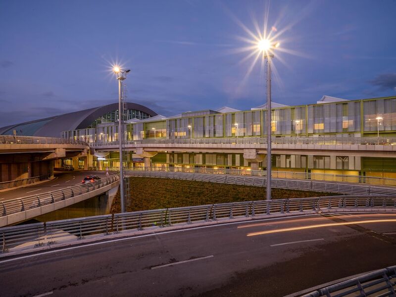 Tav Airport Hotel Izmir