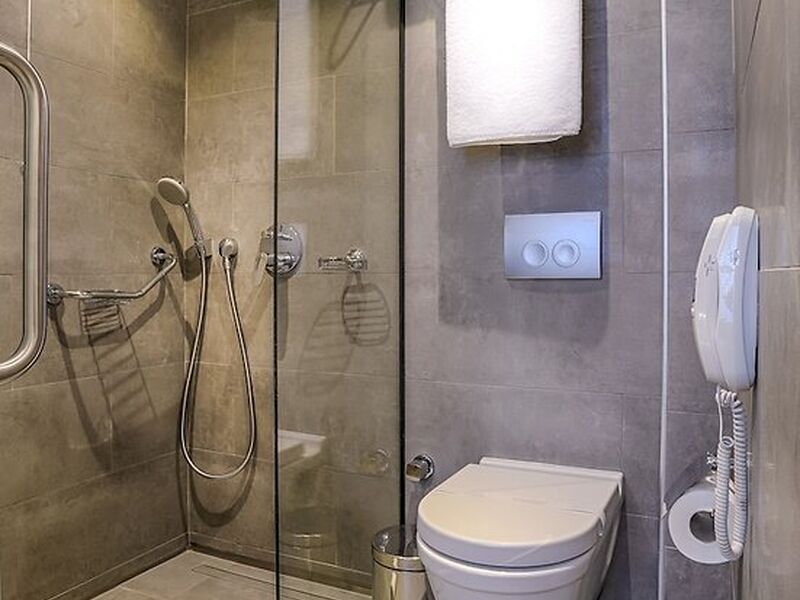 Tav Airport Hotel Izmir