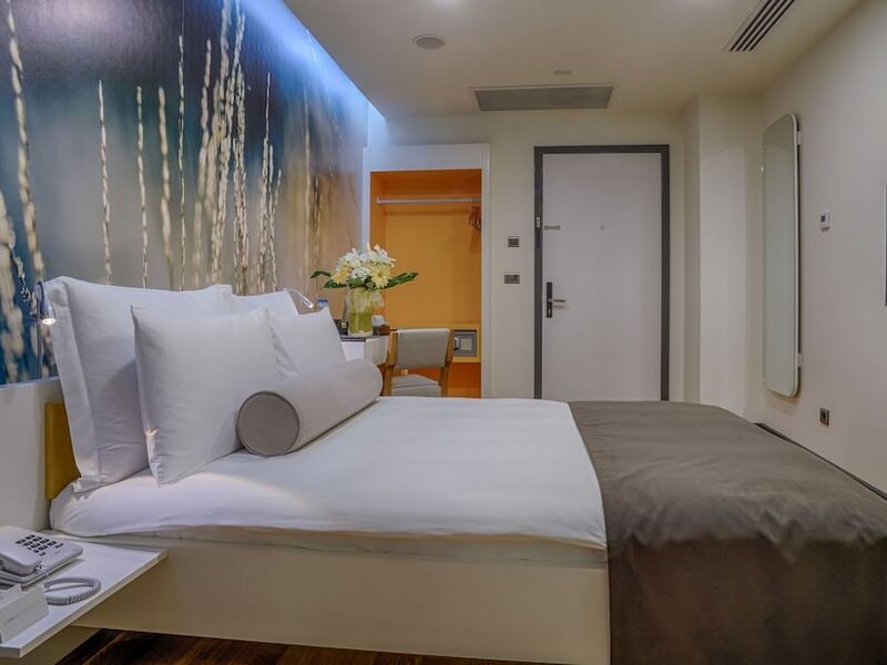 Tav Airport Hotel Izmir