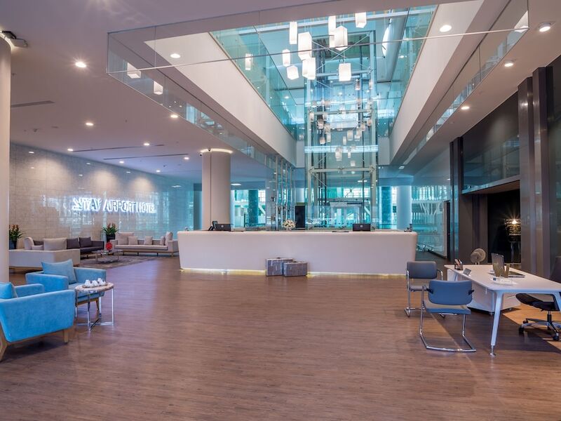 Tav Airport Hotel Izmir
