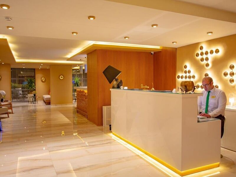 LA TERRAZZA HOTEL