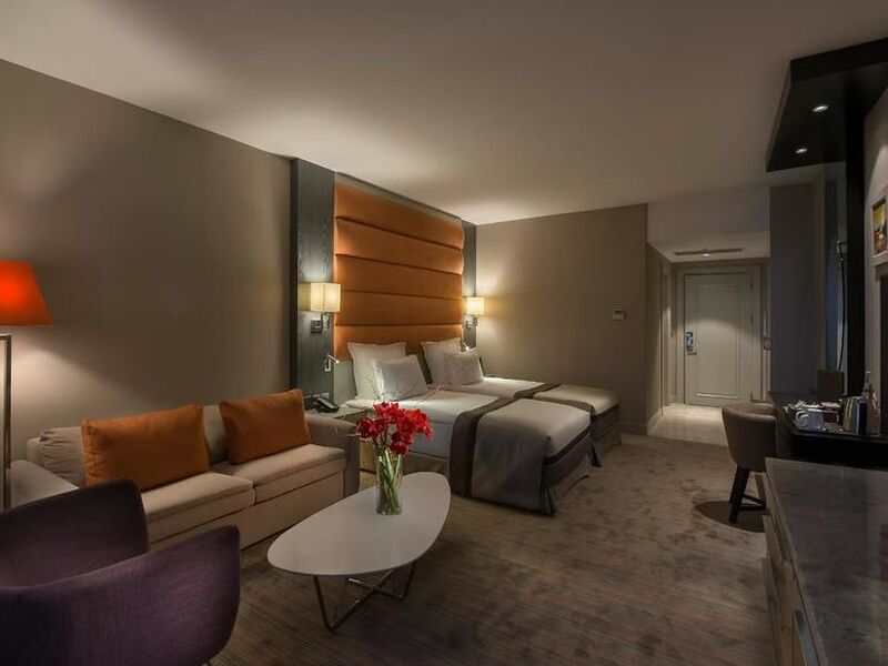 ELEXUS HOTEL RESORT SPA CASINO