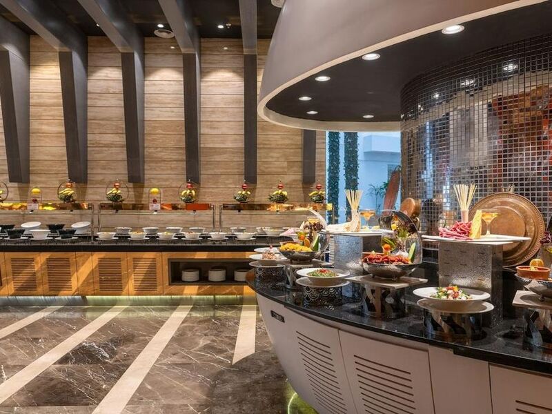 ELEXUS HOTEL RESORT SPA CASINO
