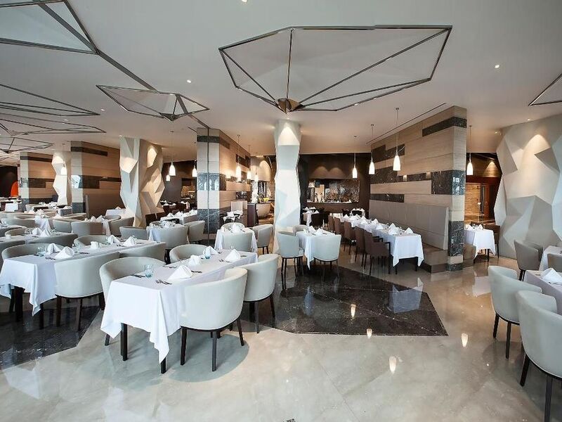 ELEXUS HOTEL RESORT SPA CASINO