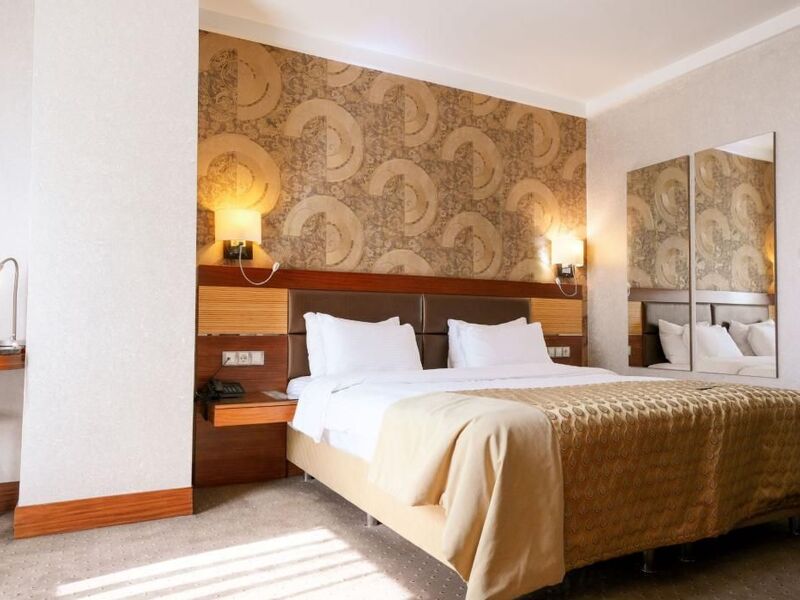 Armis Hotel