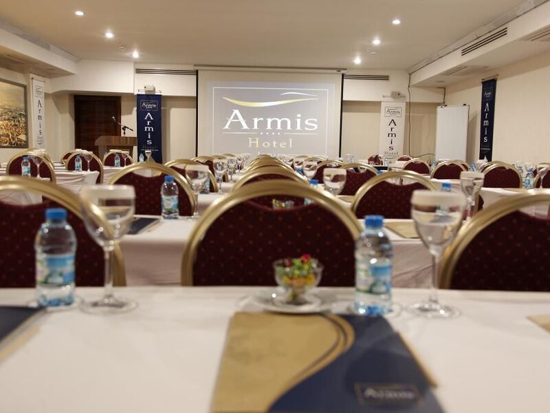 Armis Hotel