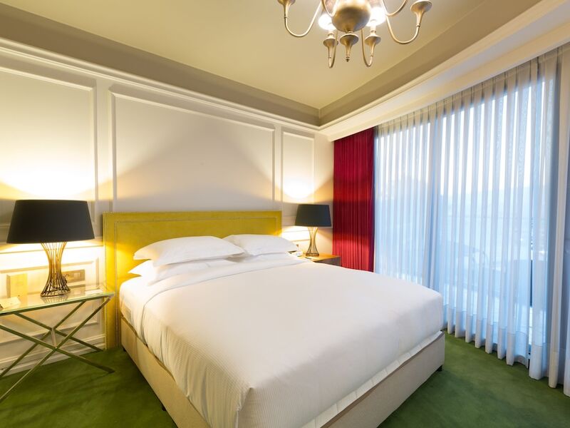 DoubleTree by Hilton Hotel Izmir Airport