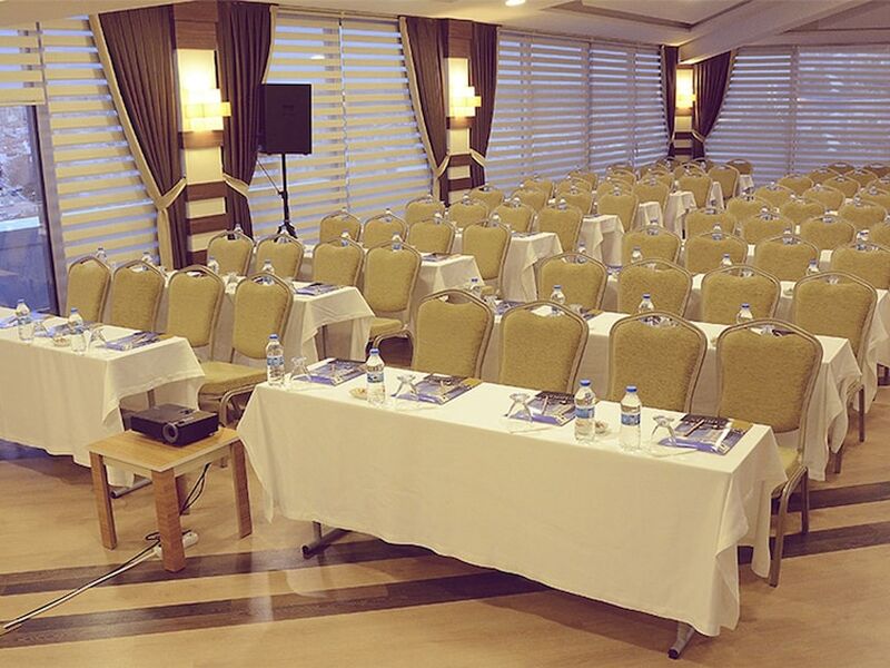 Parion Hotel