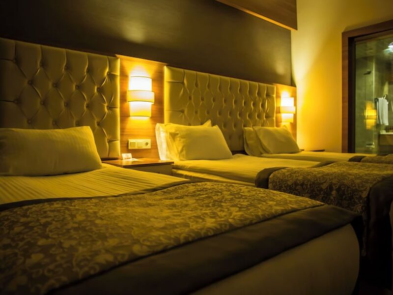 Parion Hotel