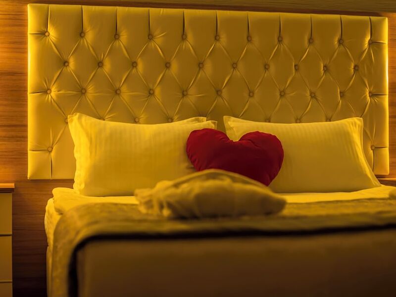 Parion Hotel