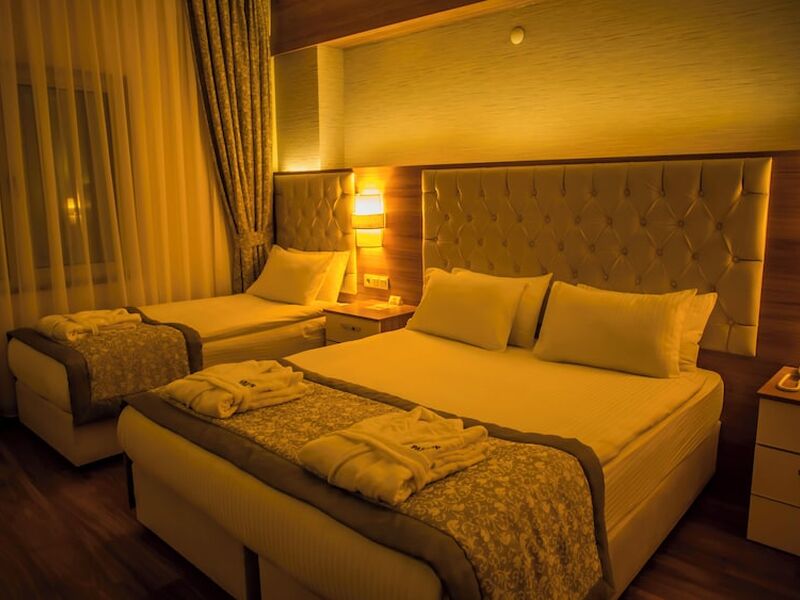 Parion Hotel