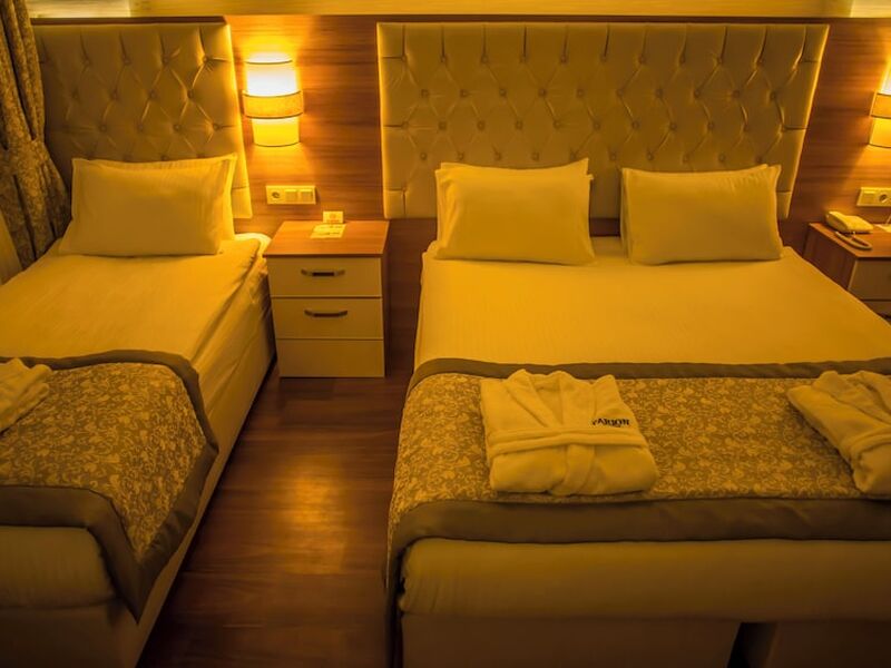 Parion Hotel