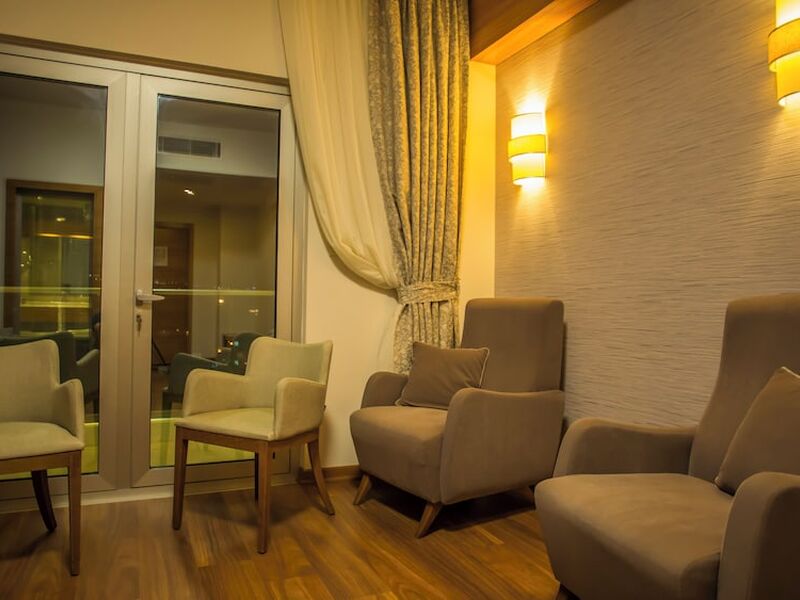 Parion Hotel