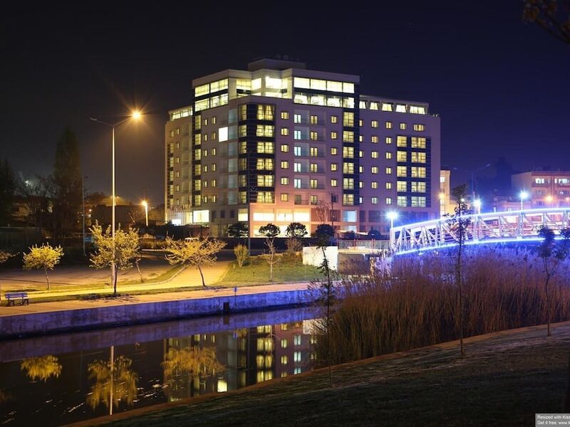 Parion Hotel