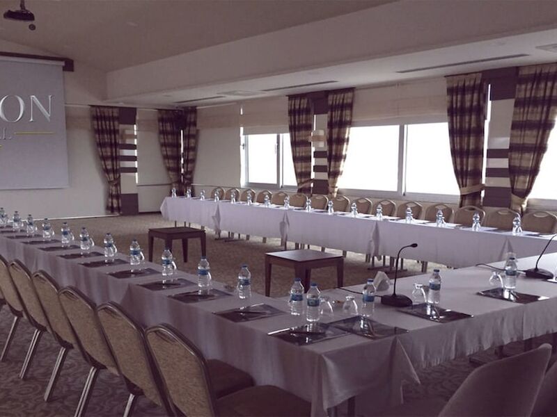Parion Hotel