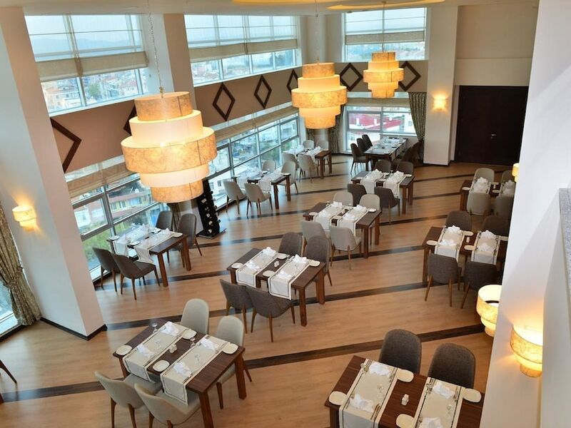 Parion Hotel
