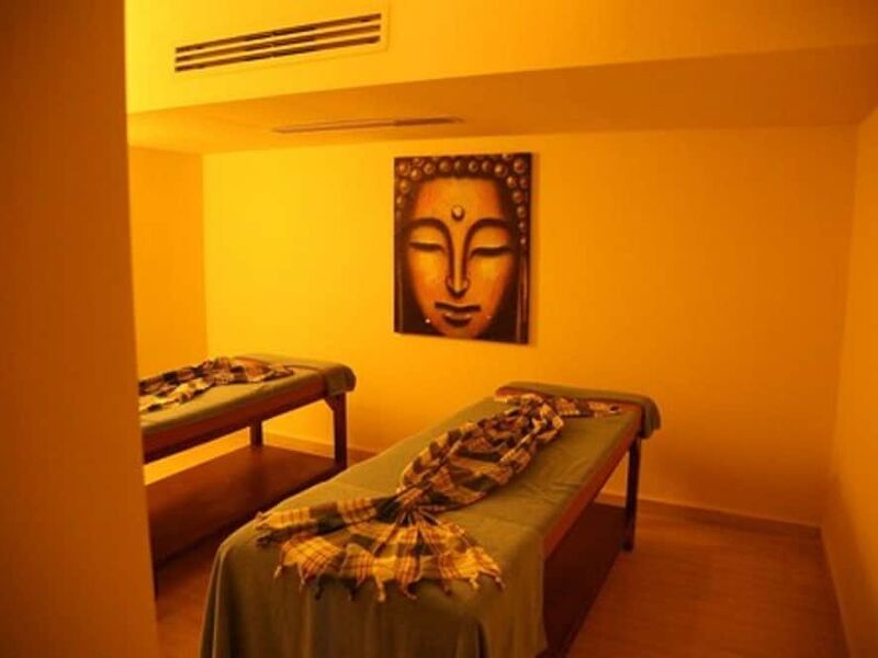 Parion Hotel