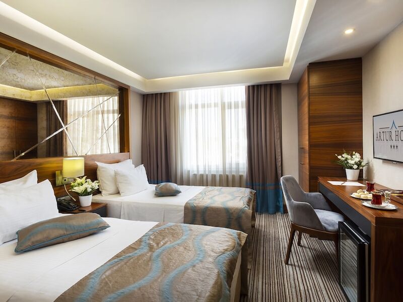 Artur Hotel